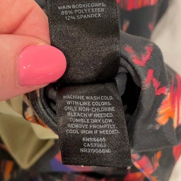 Zella Live in Crop Legging in Floral Print - Picture 8 of 11